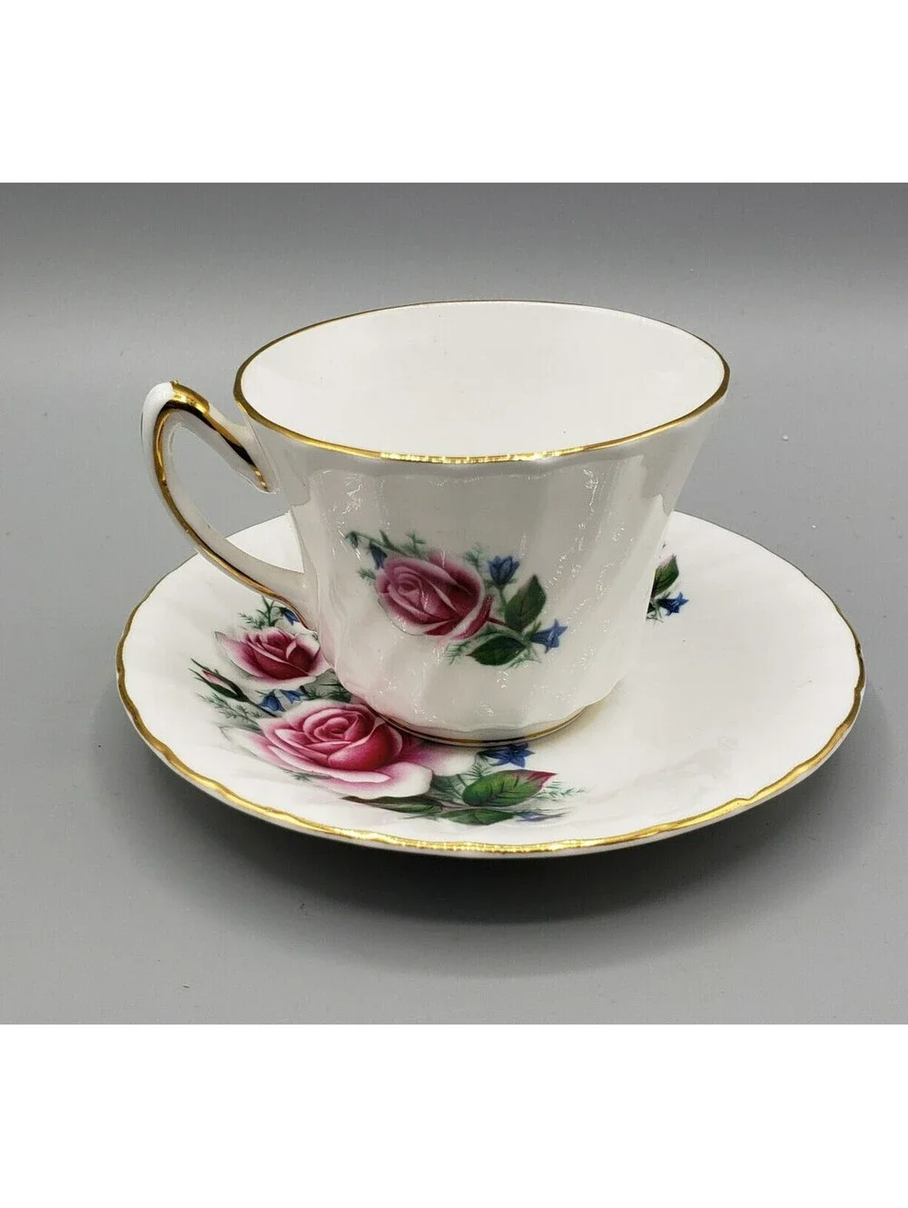 Royal Sutherland Teacup & Saucer Pink Tea Rose Fine Bone China England Gold Trim
